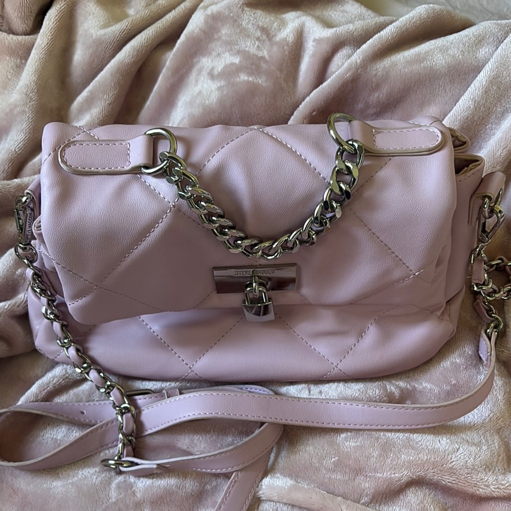 Steve Madden Quilted Pink Crossbody Bag with Chain Accent - Picture 6 of 9